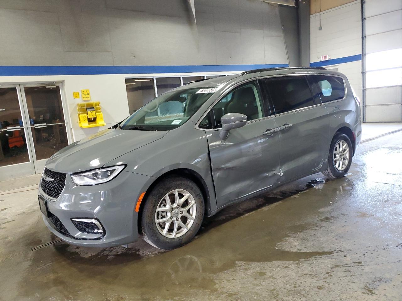 2022 CHRYSLER PACIFICA T