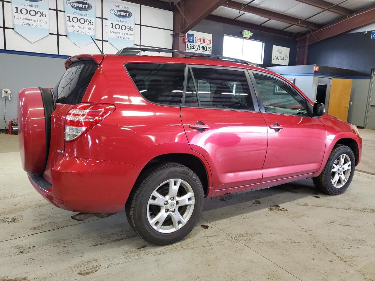 2011 TOYOTA RAV4 - Фото 3