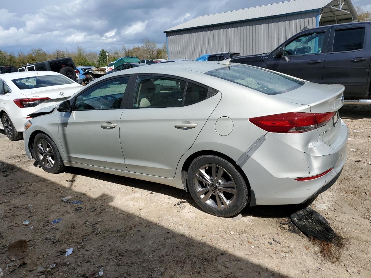 2017 HYUNDAI ELANTRA SE - Фото 2