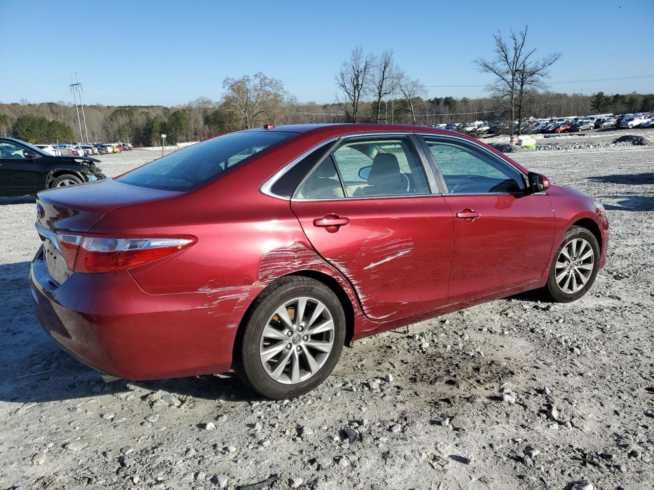 2017 TOYOTA CAMRY LE - Фото 3