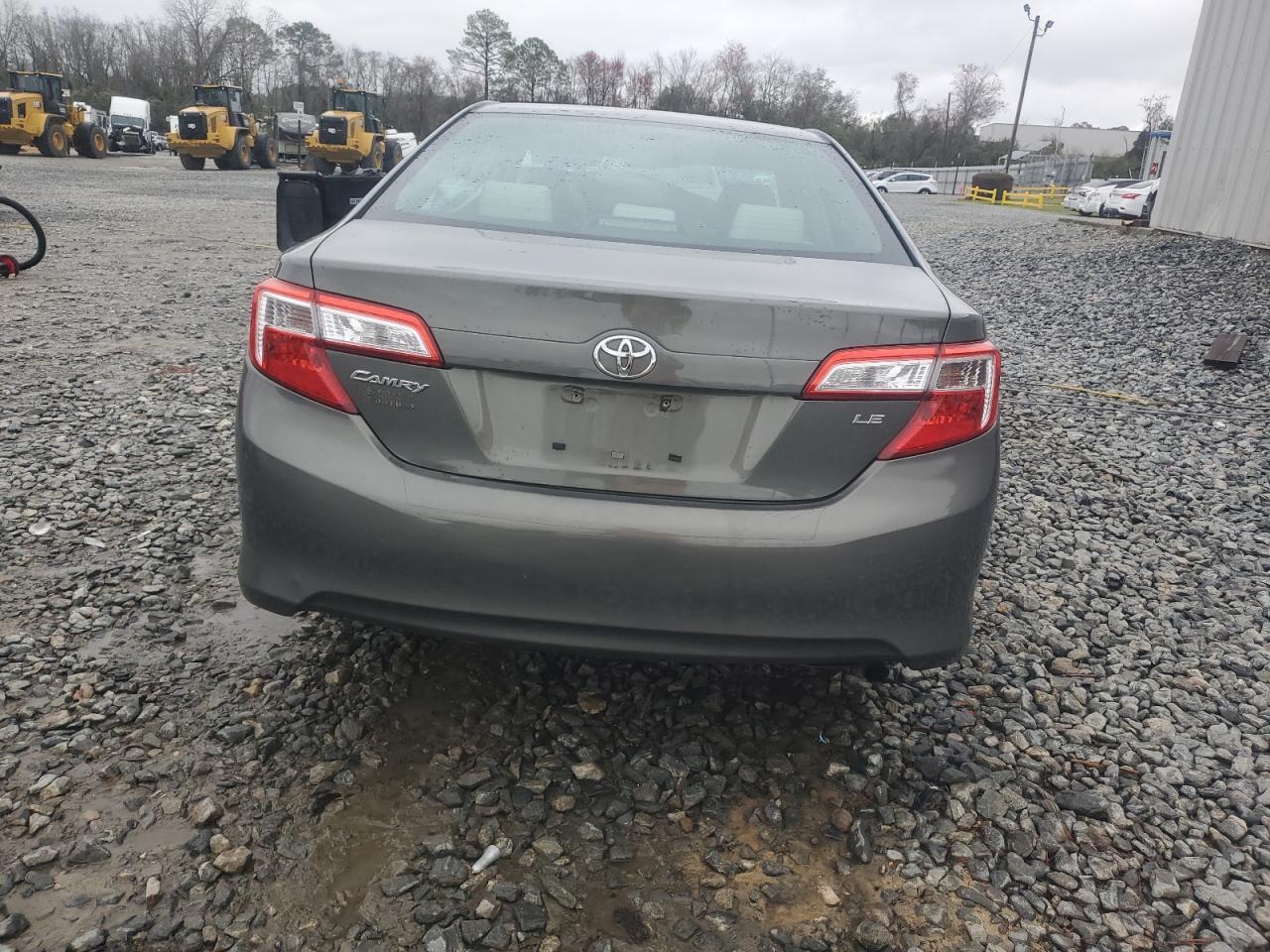 2013 TOYOTA CAMRY L - Image 6