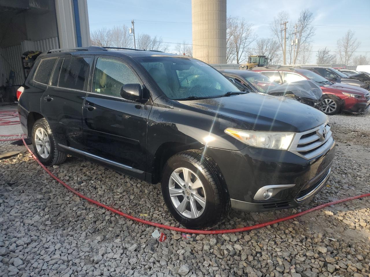 2011 TOYOTA HIGHLANDER - Фото 4