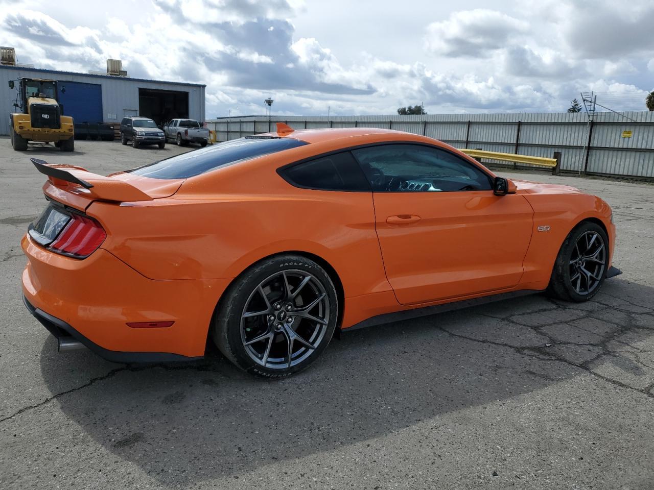 2021 FORD MUSTANG GT - Image 3