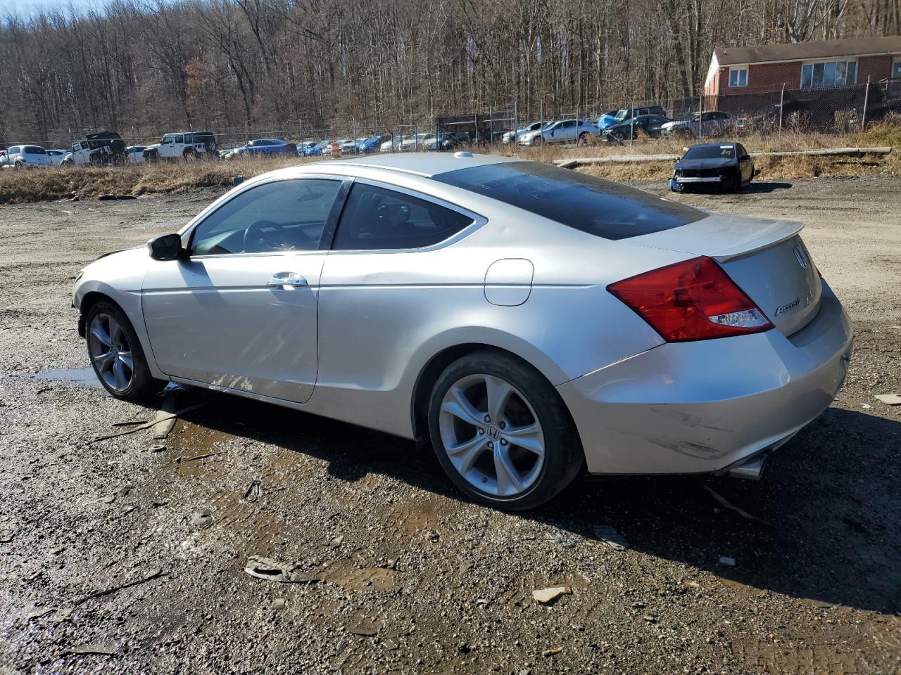 2012 HONDA ACCORD EXL - Image 2