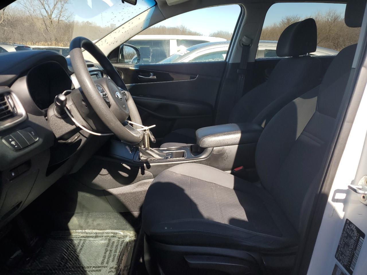 2017 KIA SORENTO LX - Фото 7