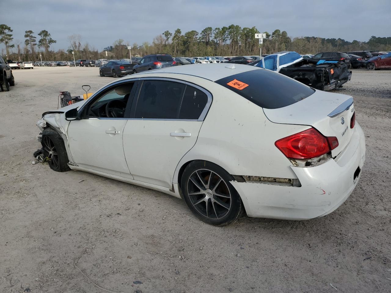 2011 INFINITI G37 BASE - Фото 2