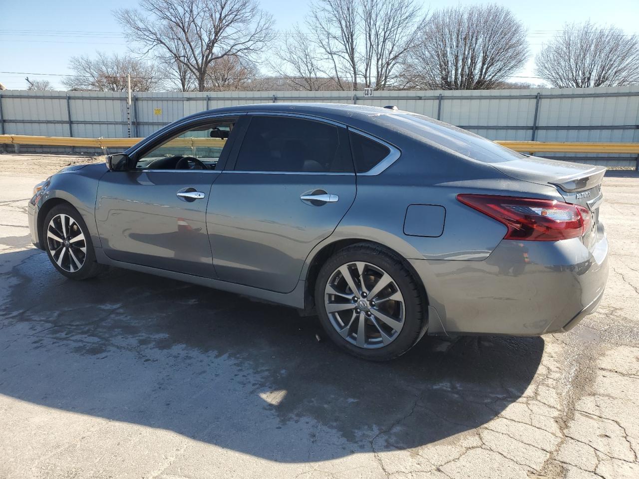 2018 NISSAN ALTIMA 2.5 - Фото 2