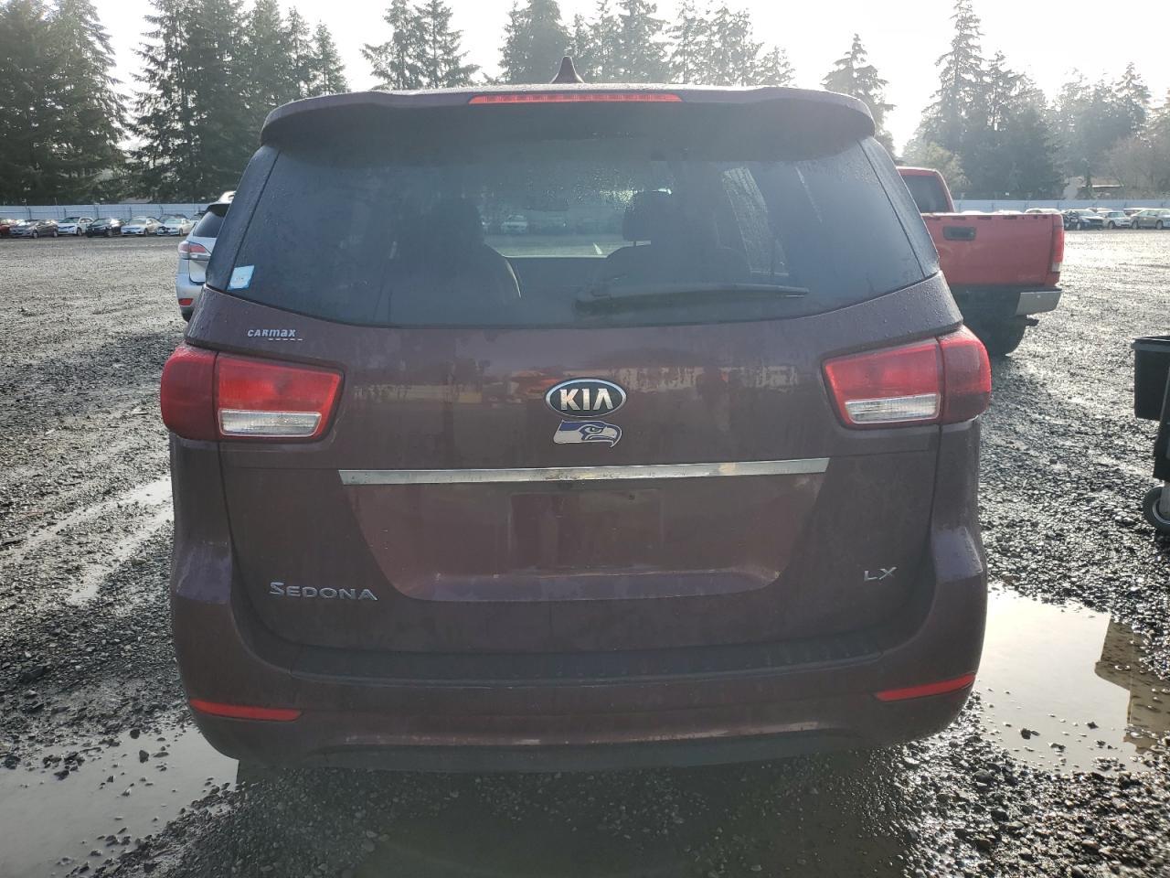 2017 KIA SEDONA LX - Фото 6