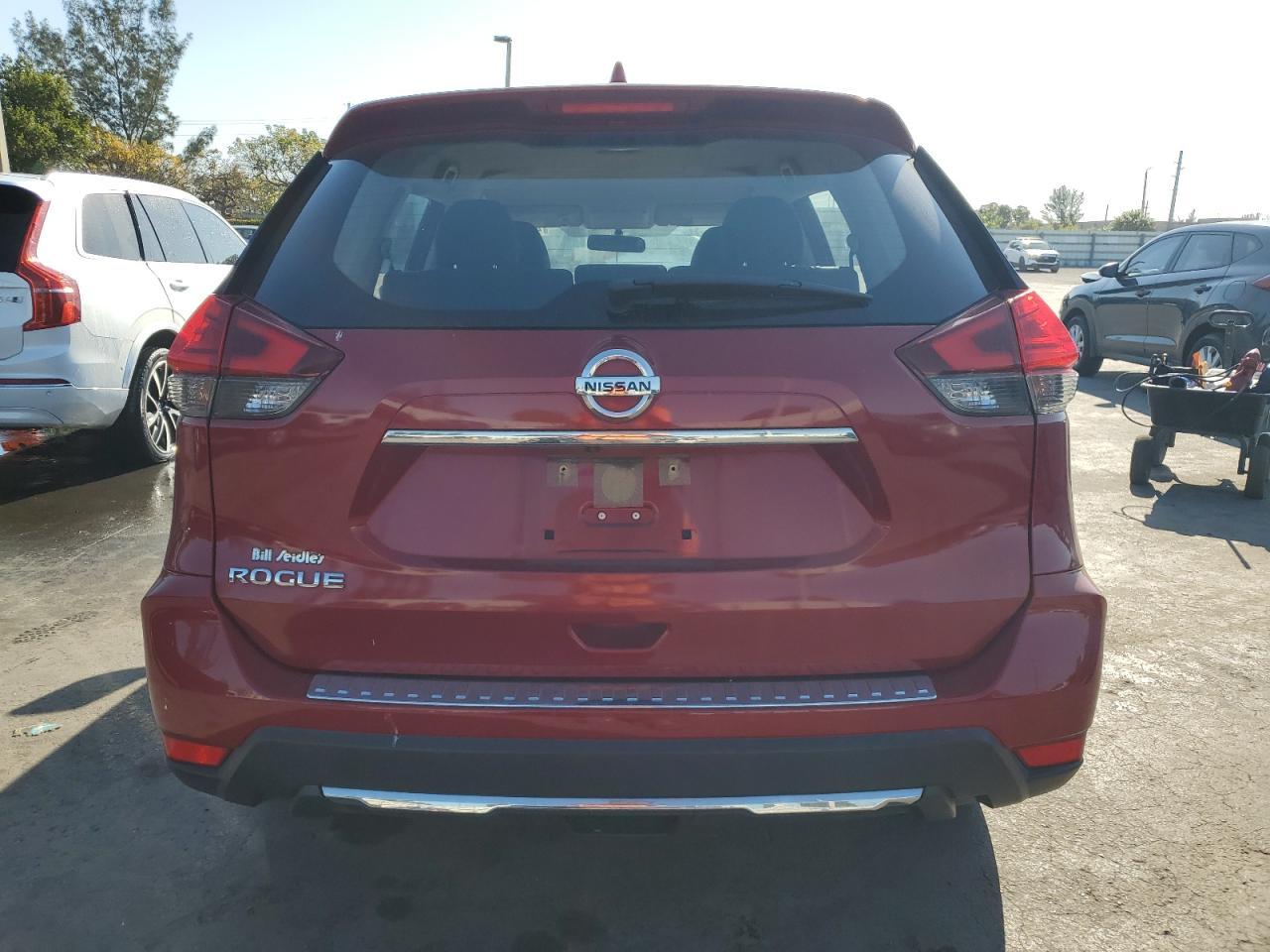 2017 NISSAN ROGUE S - Фото 6