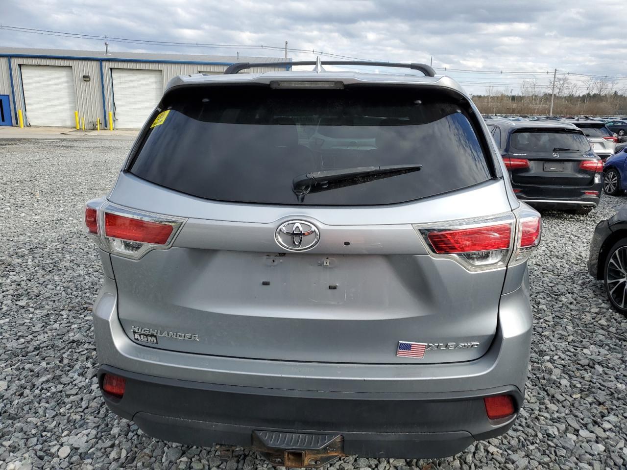 2014 TOYOTA HIGHLANDER - Фото 6