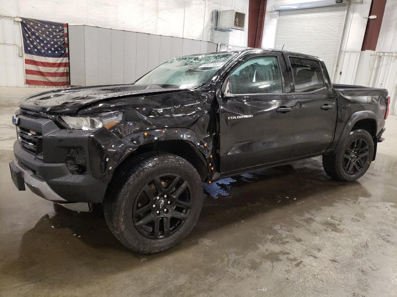 2023 CHEVROLET COLORADO T
