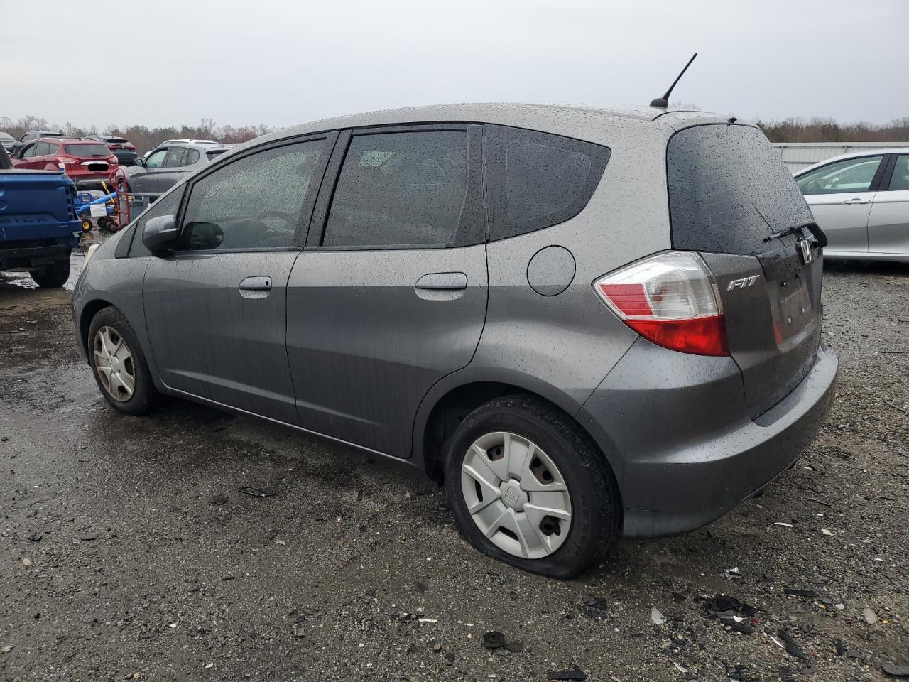 2013 HONDA FIT - Фото 2