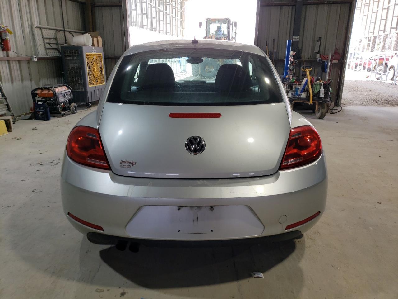 2014 VOLKSWAGEN BEETLE - Фото 6