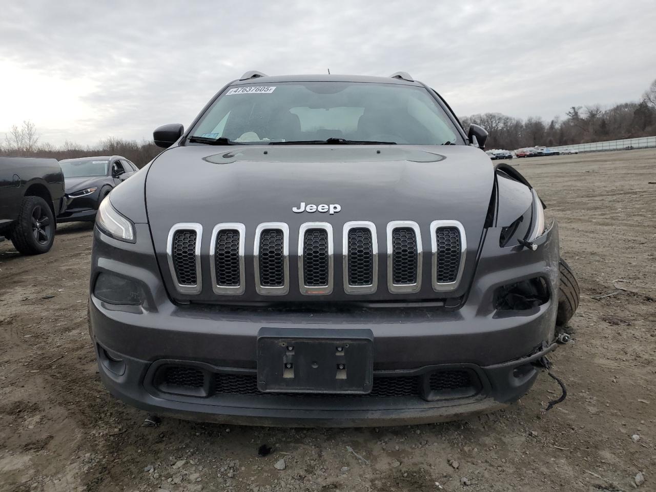 2017 JEEP CHEROKEE L - Image 5