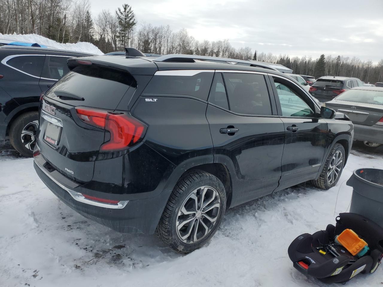 2021 GMC TERRAIN SL - Image 3
