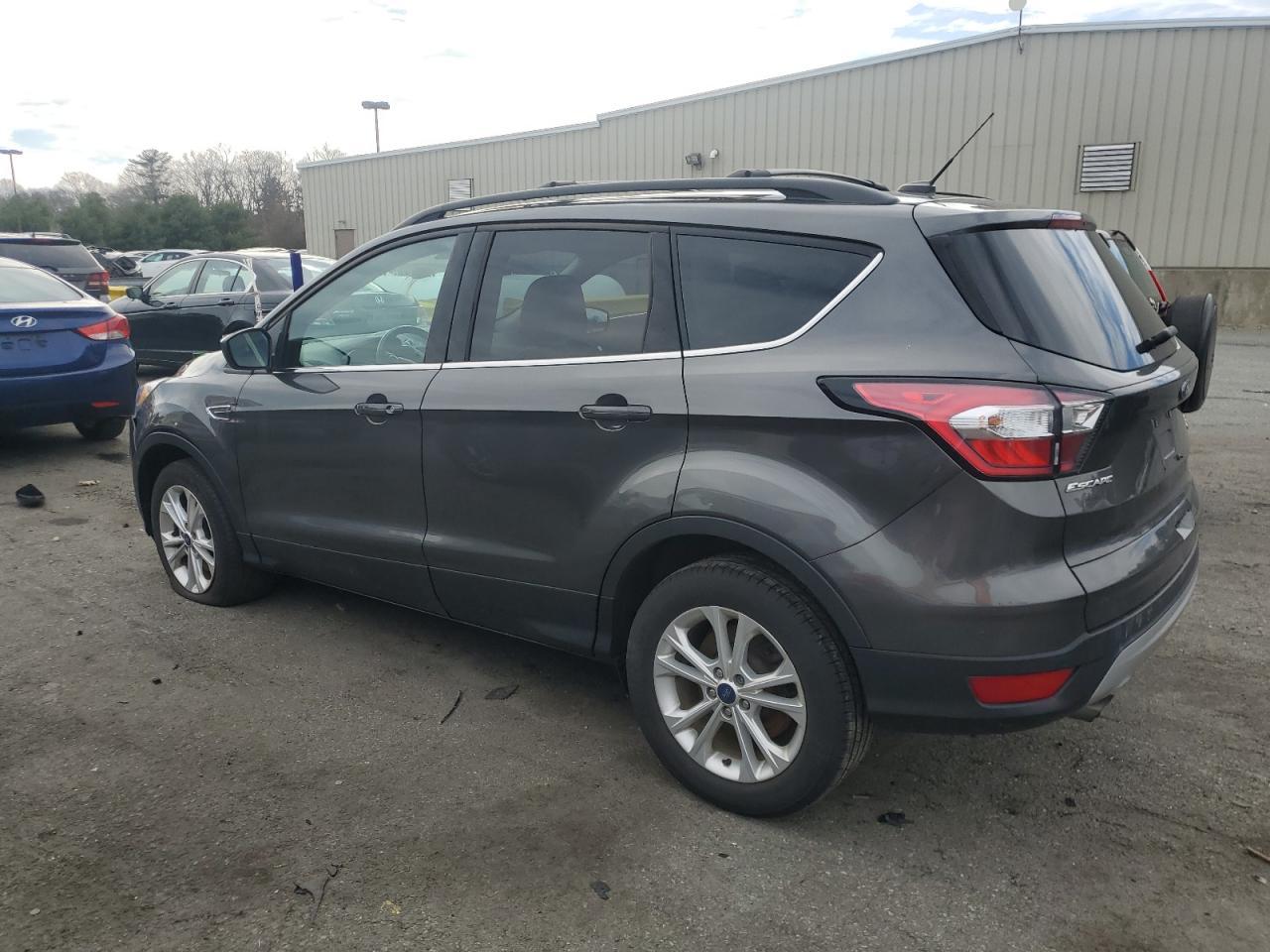 2017 FORD ESCAPE SE - Фото 2