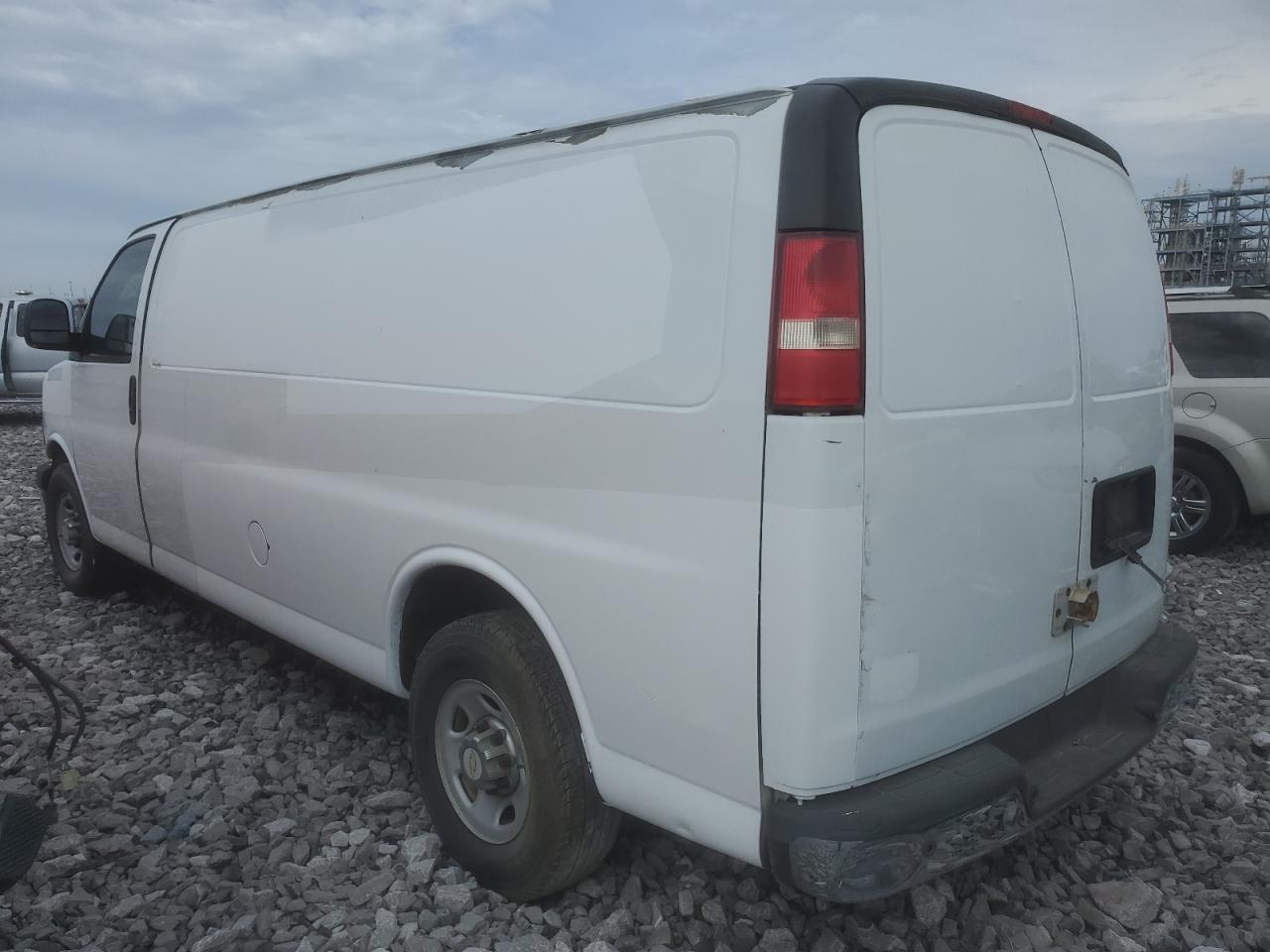 2013 CHEVROLET EXPRESS G3 - Image 2