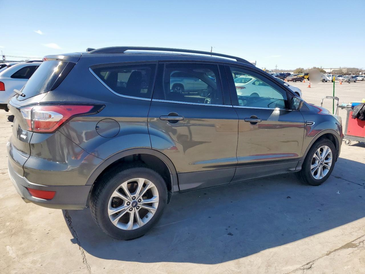 2017 FORD ESCAPE SE - Фото 3