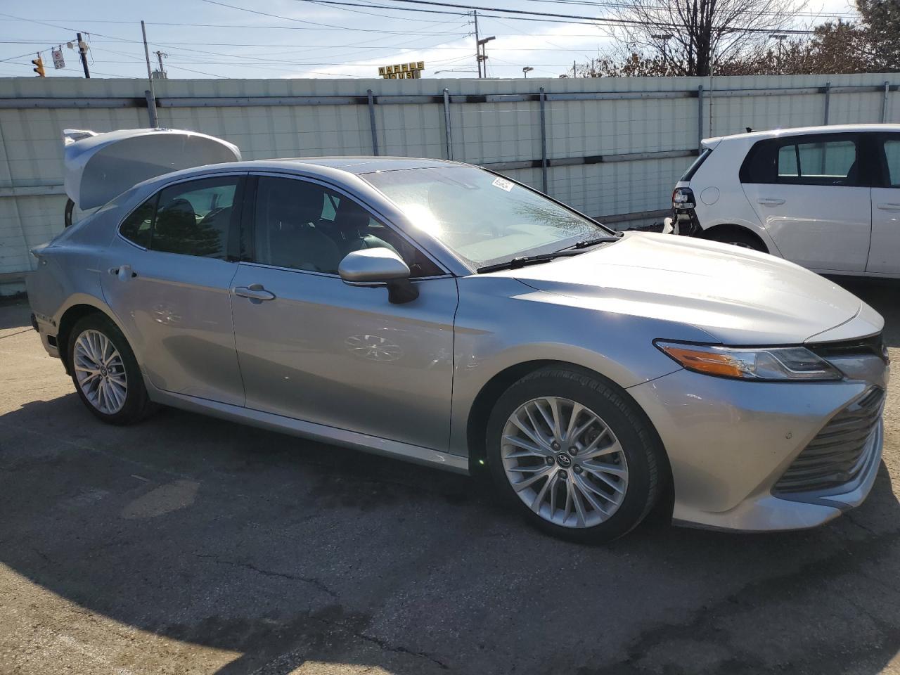 2018 TOYOTA CAMRY L - Фото 4
