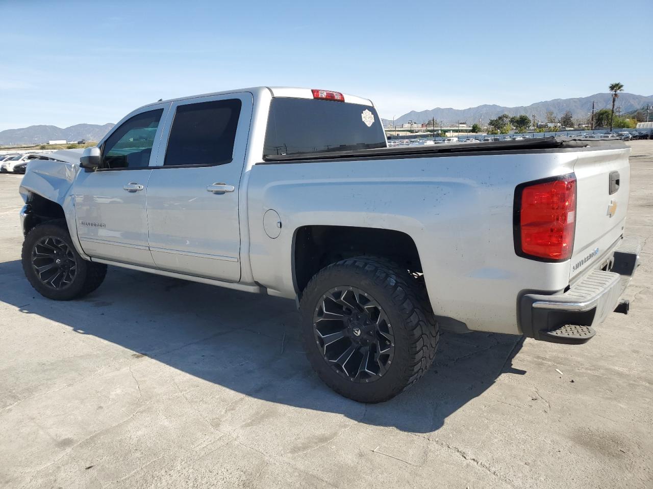 2016 CHEVROLET SILVERADO - Image 2