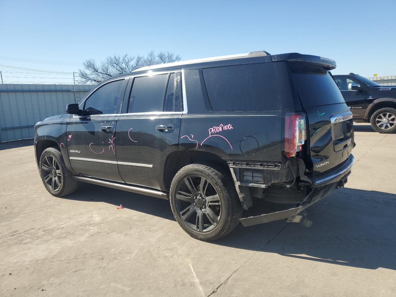 2016 GMC YUKON DENA - Image 2