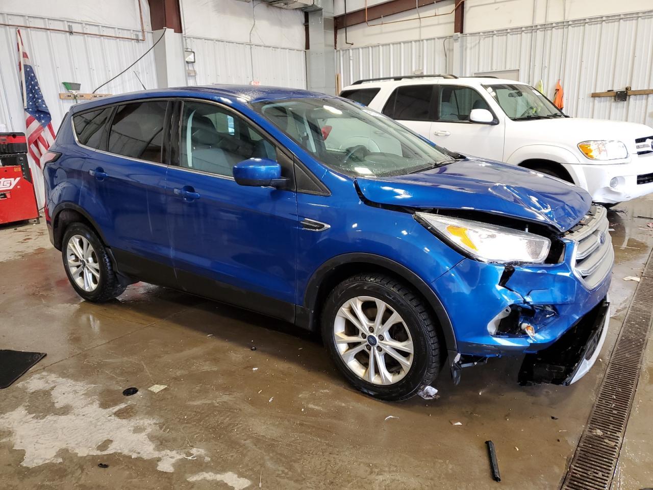 2017 FORD ESCAPE SE - Фото 4