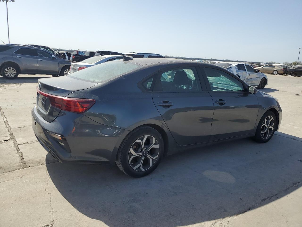 2021 KIA FORTE FE - Image 3