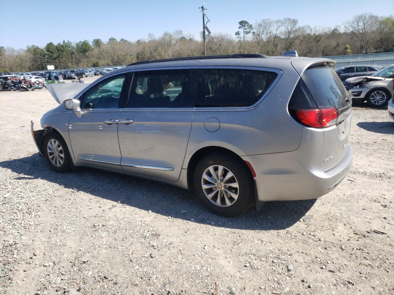 2017 CHRYSLER PACIFICA T - Image 2