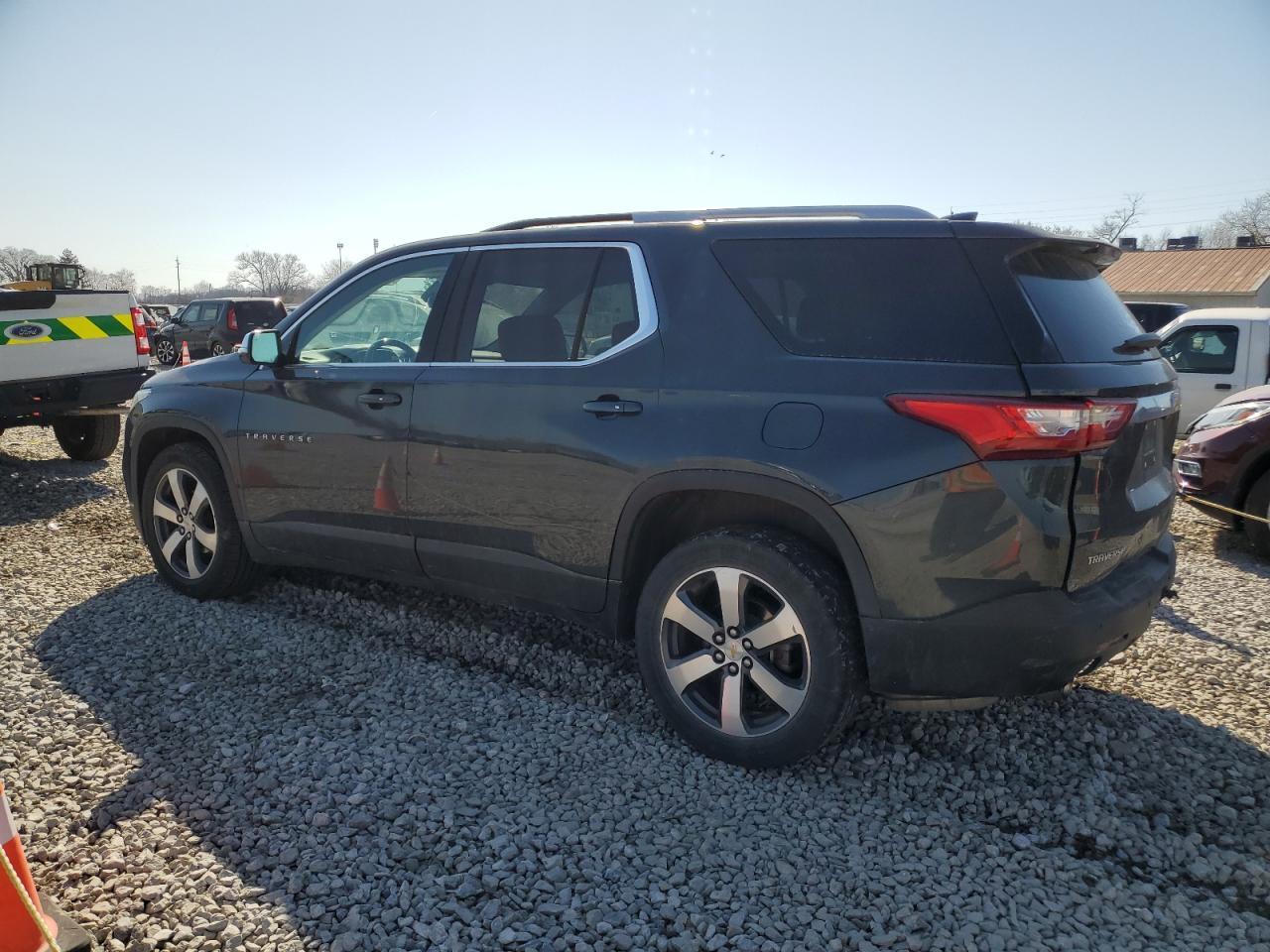 2018 CHEVROLET TRAVERSE L - Фото 2