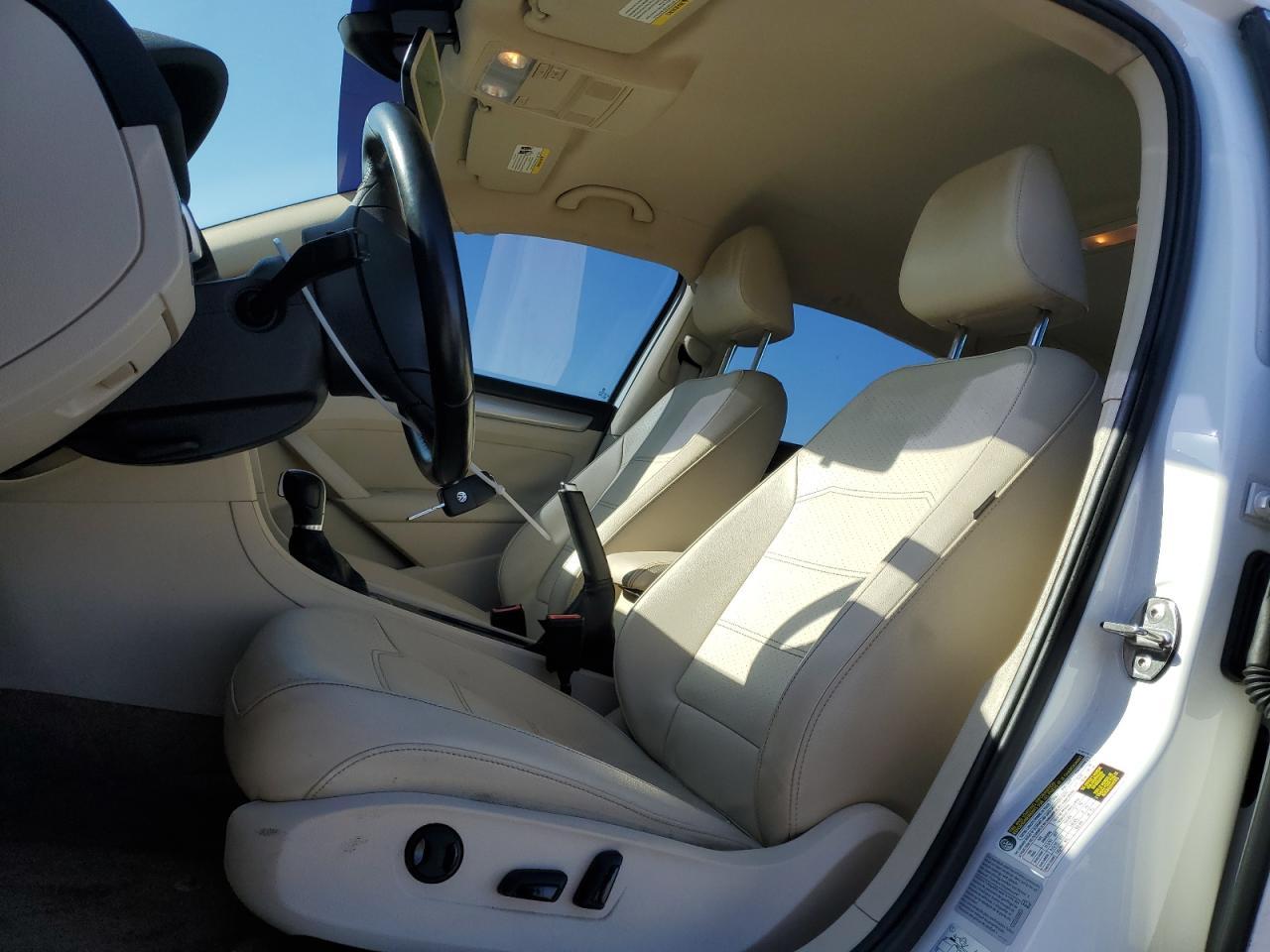 2015 VOLKSWAGEN PASSAT S - Фото 7