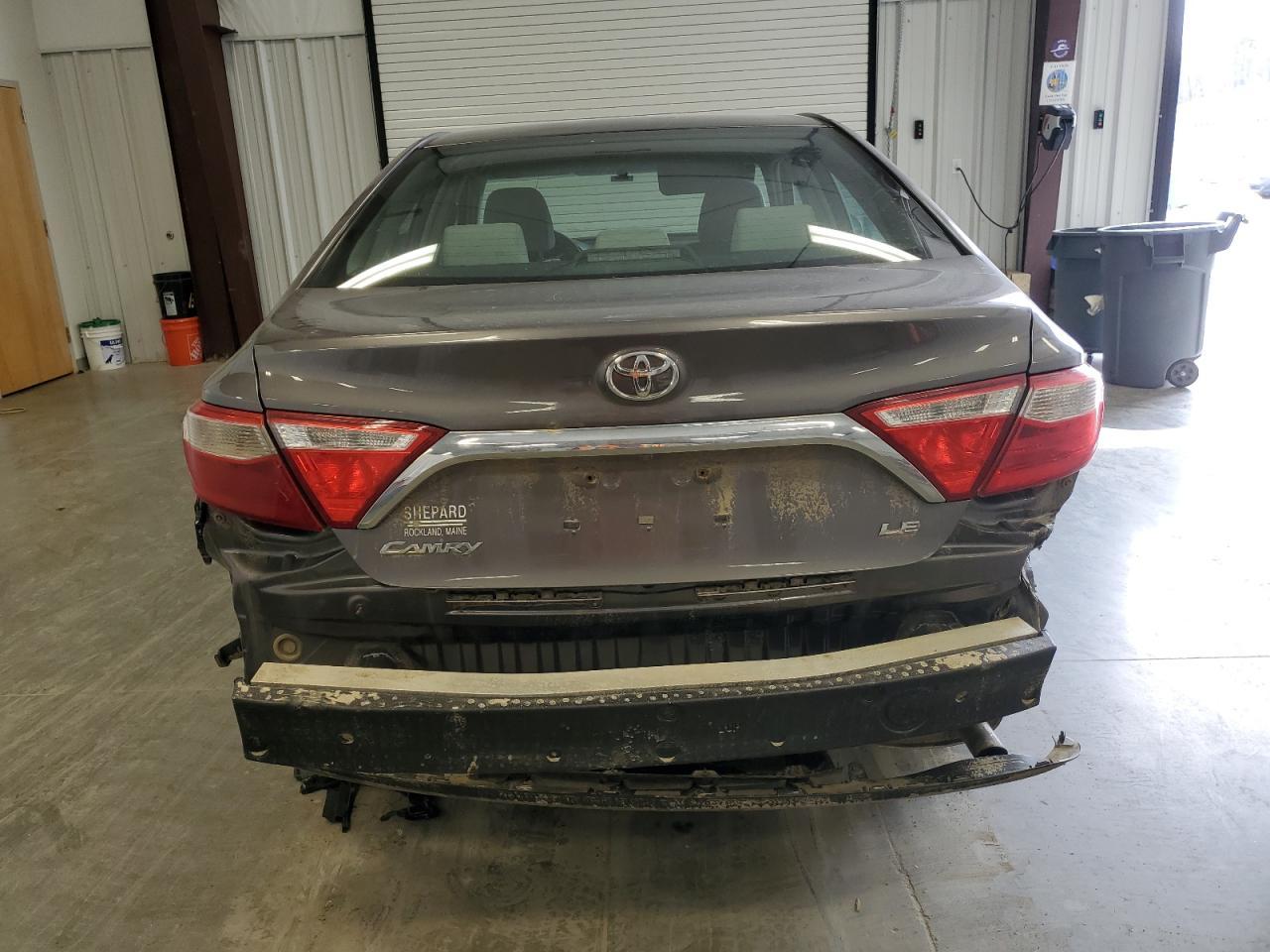 2017 TOYOTA CAMRY LE - Фото 6