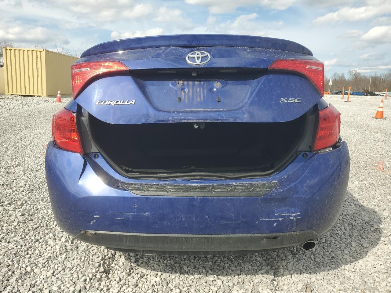 2018 TOYOTA COROLLA L - Image 6