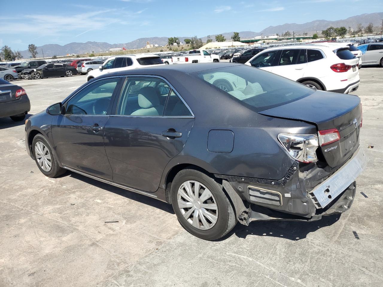 2014 TOYOTA CAMRY L - Image 2