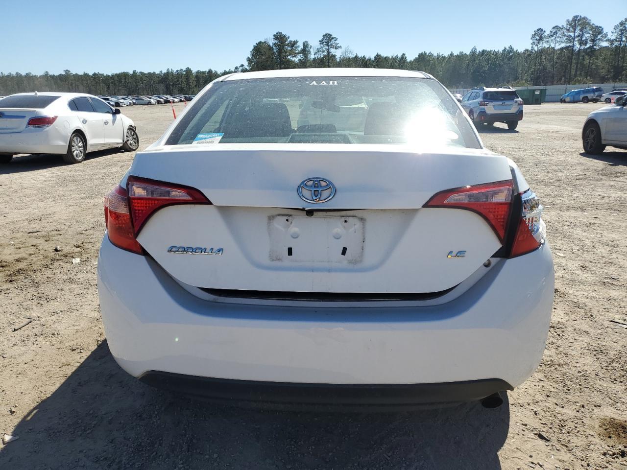 2018 TOYOTA COROLLA L - Image 6