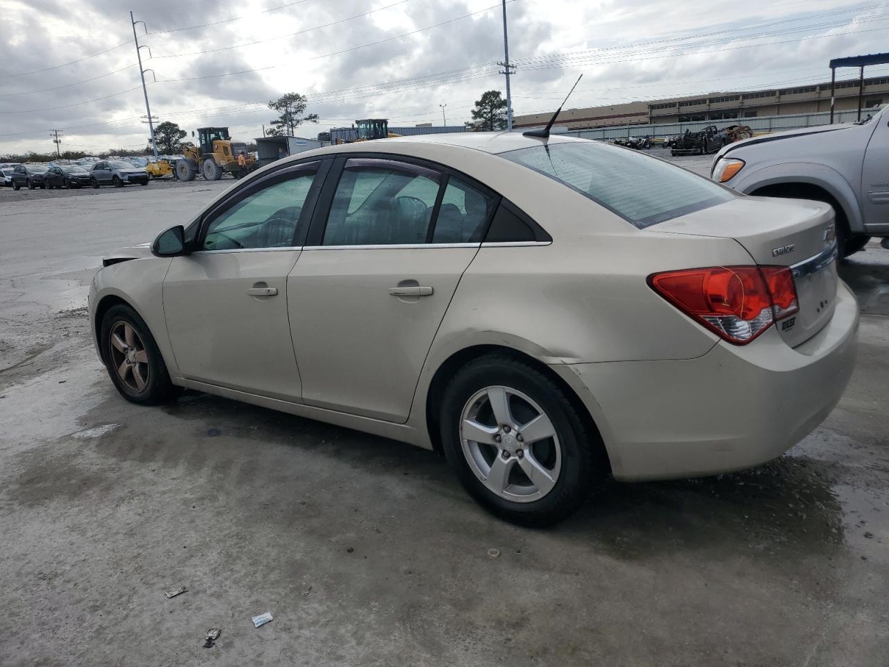 2012 CHEVROLET CRUZE LT - Image 2