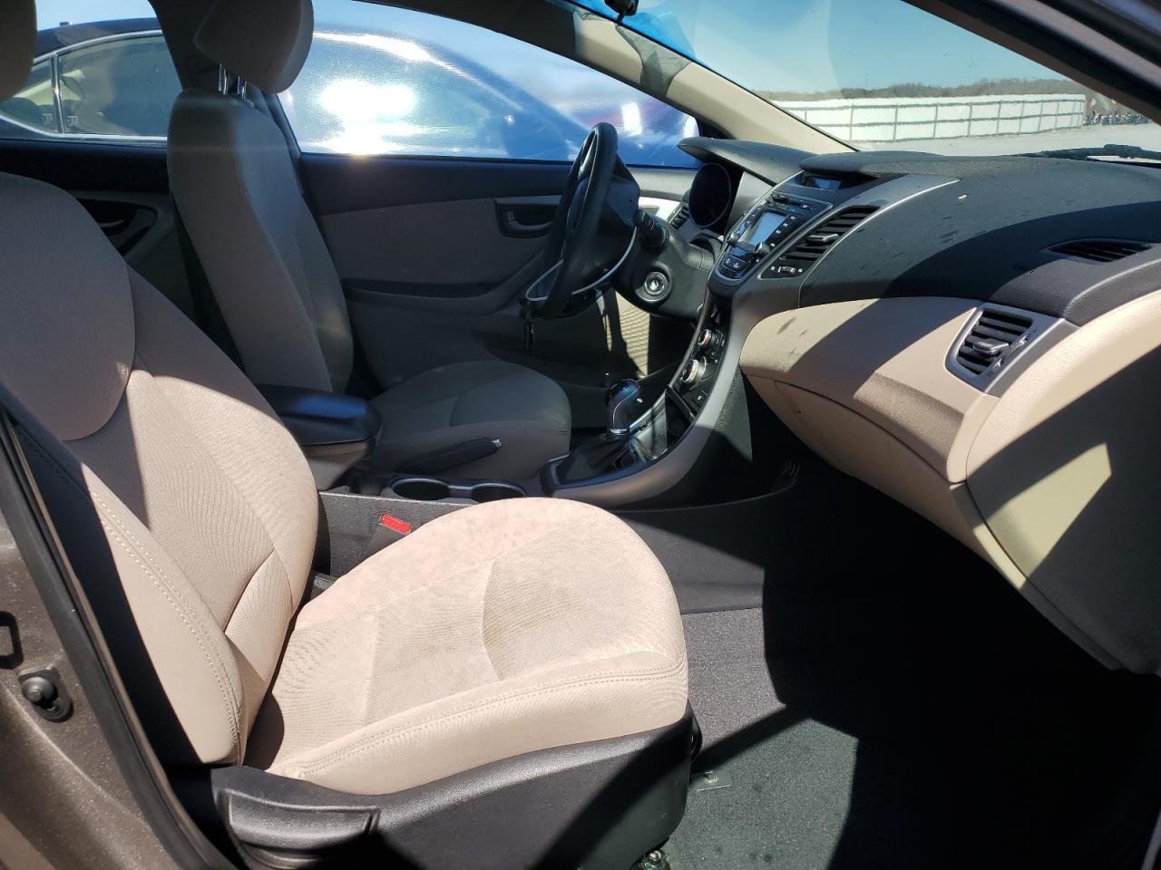 2014 HYUNDAI ELANTRA SE - Фото 7