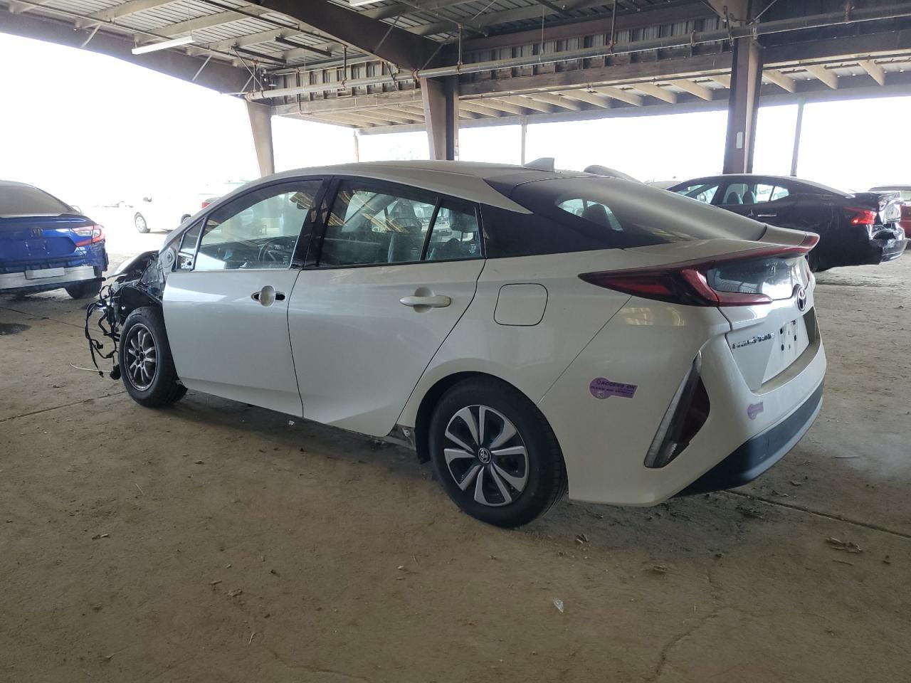 2019 TOYOTA PRIUS PRIM - Image 2