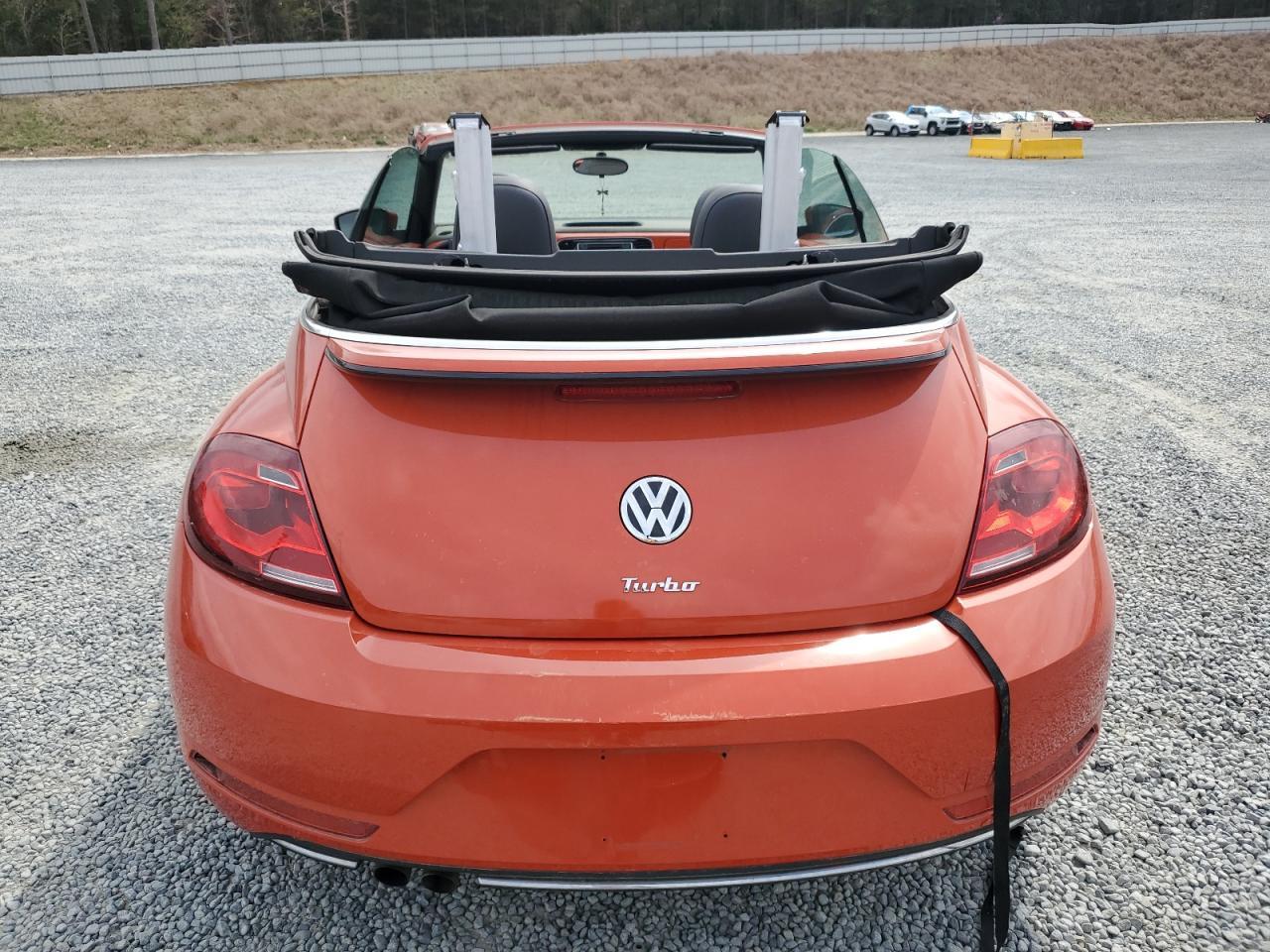 2019 VOLKSWAGEN BEETLE S - Фото 6