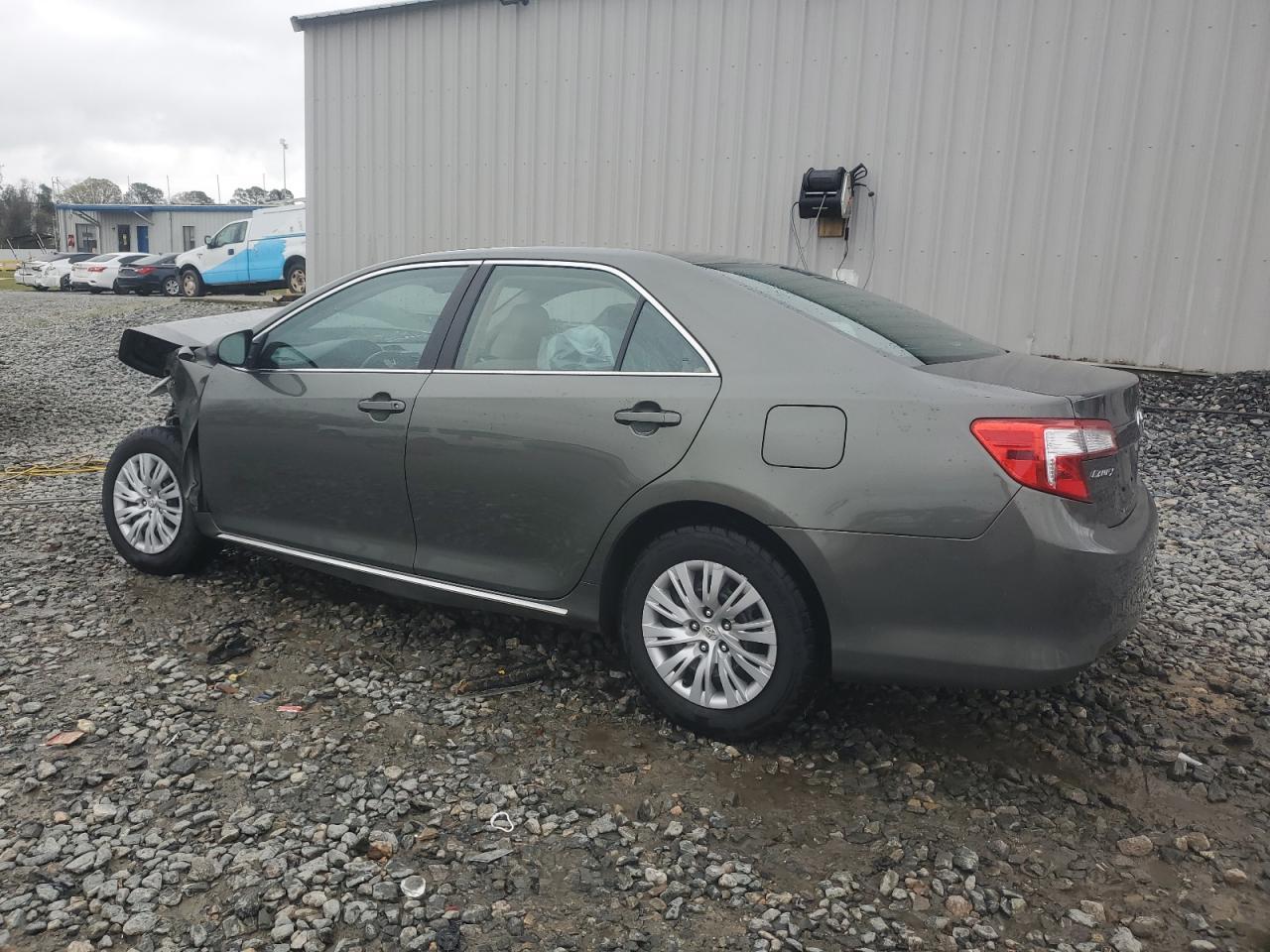 2013 TOYOTA CAMRY L - Image 2