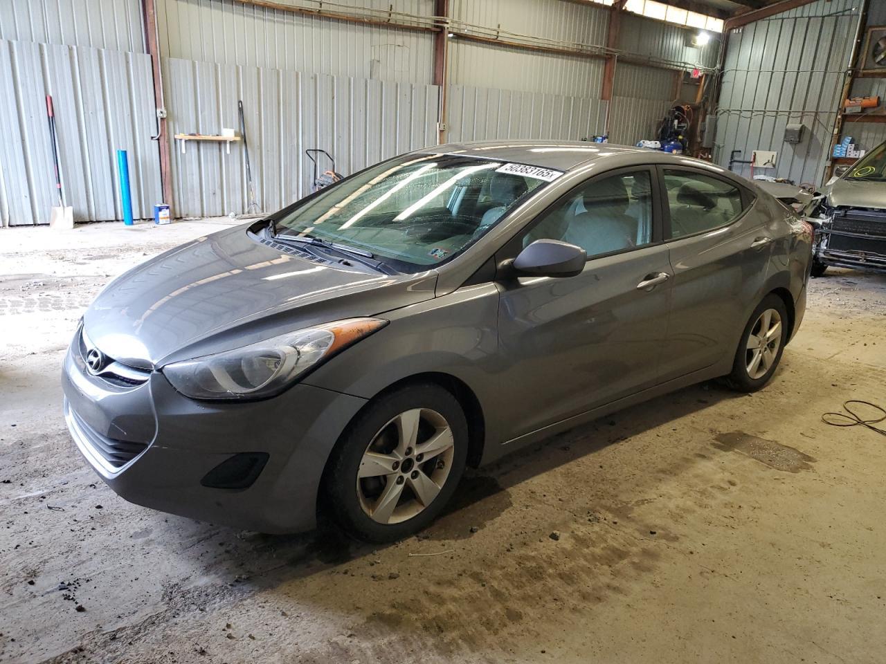 2013 HYUNDAI ELANTRA GL