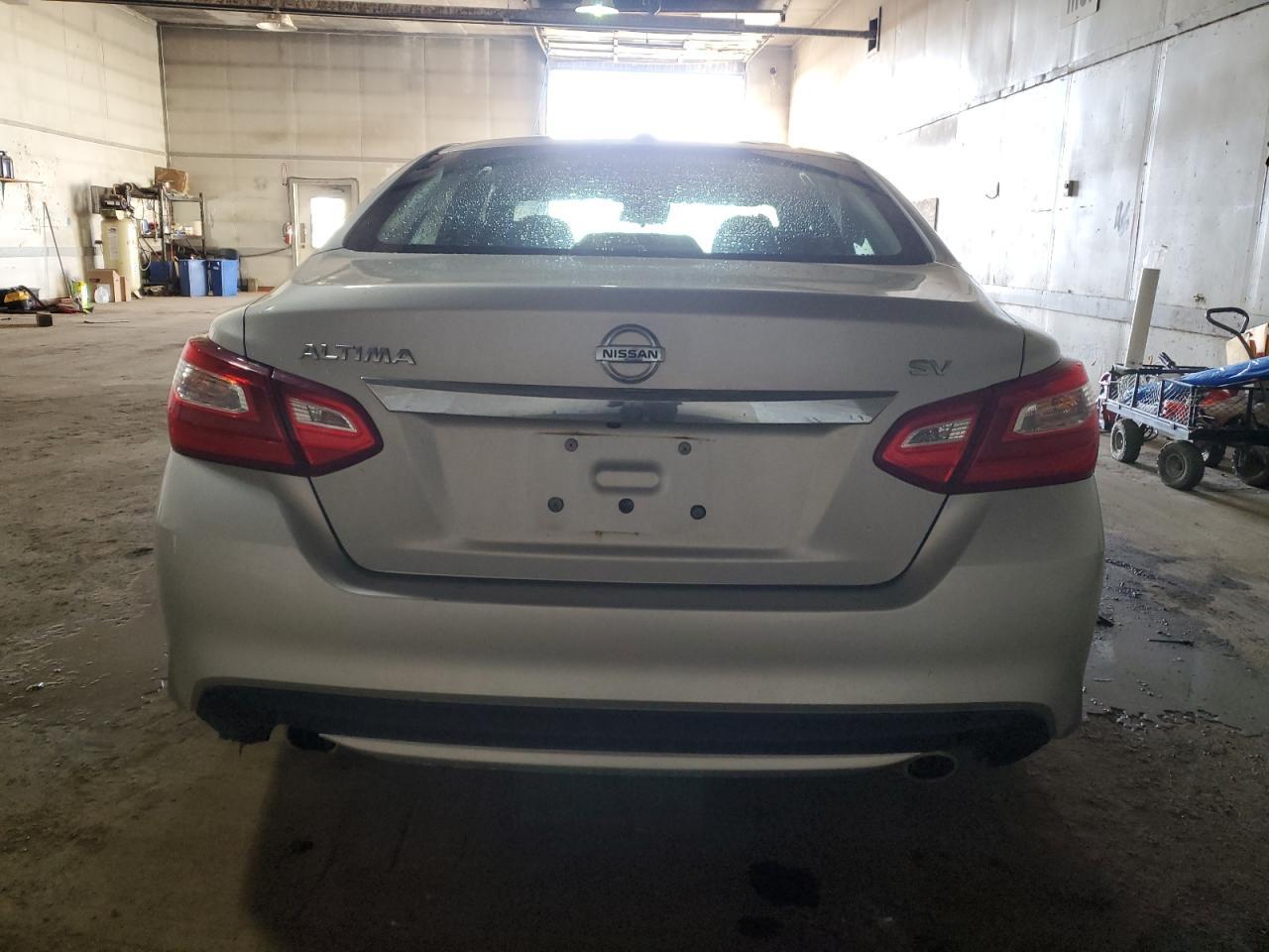 2017 NISSAN ALTIMA 2.5 - Фото 6