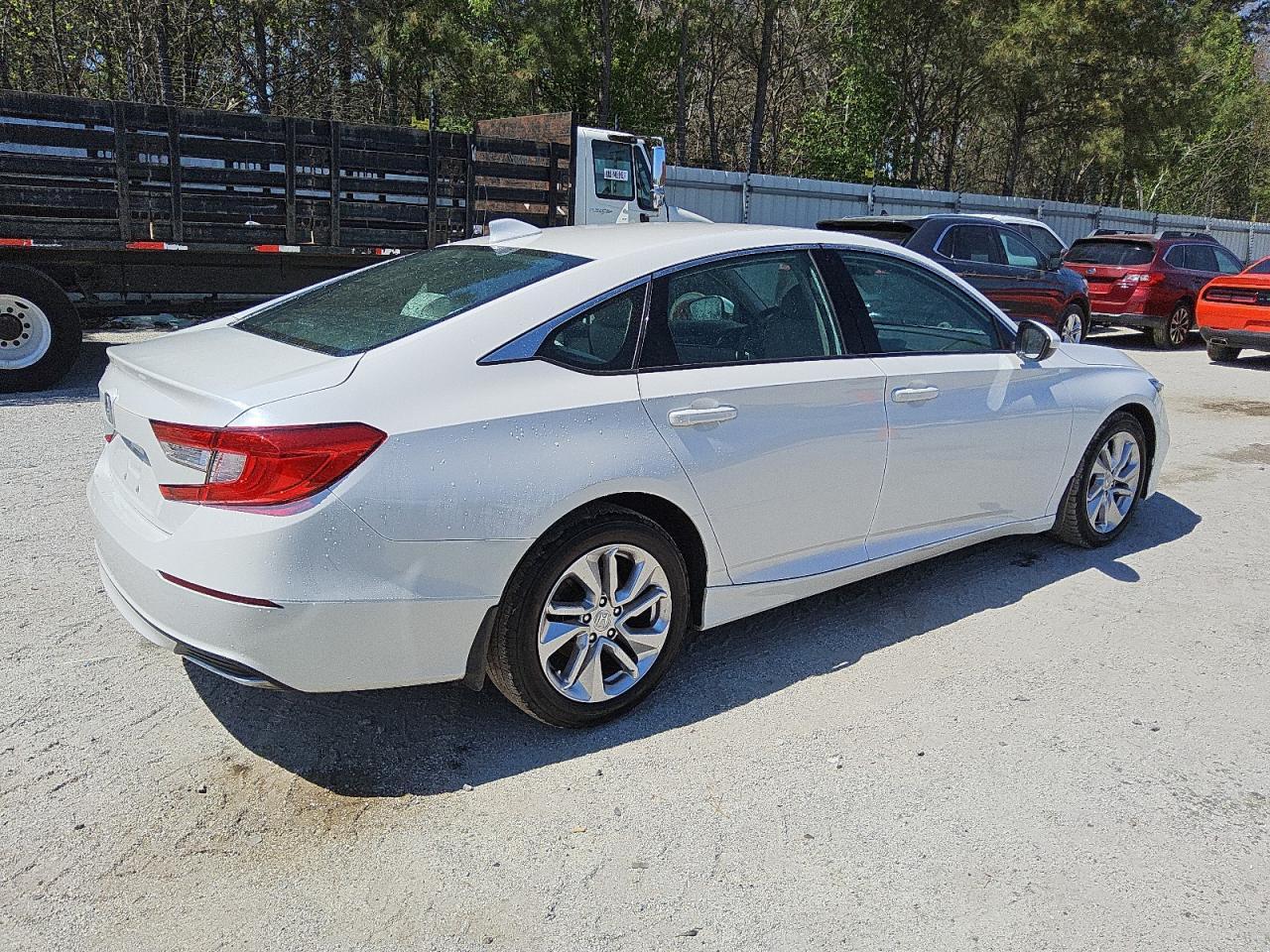 2018 HONDA ACCORD LX - Фото 3