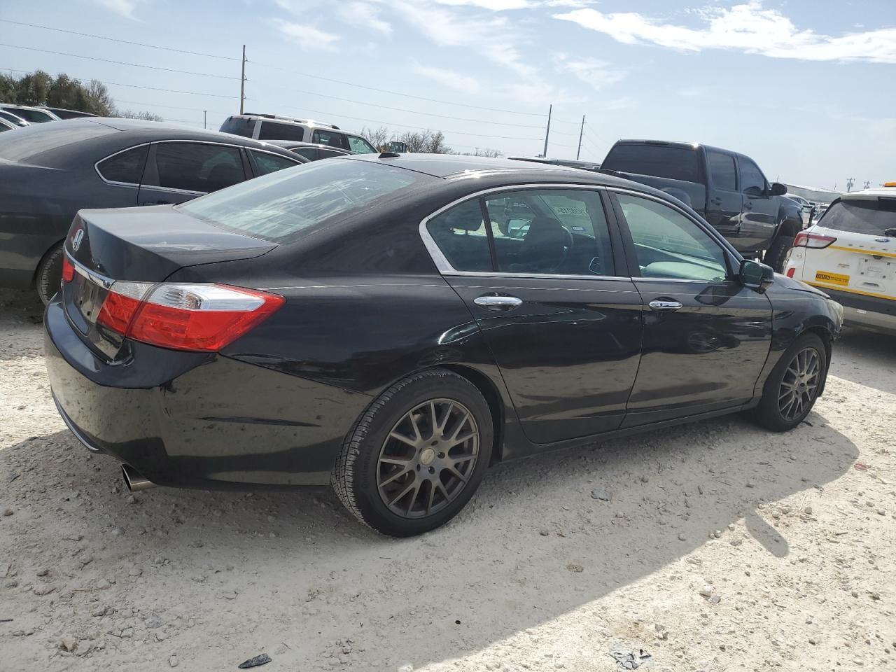 2015 HONDA ACCORD EXL - Image 3