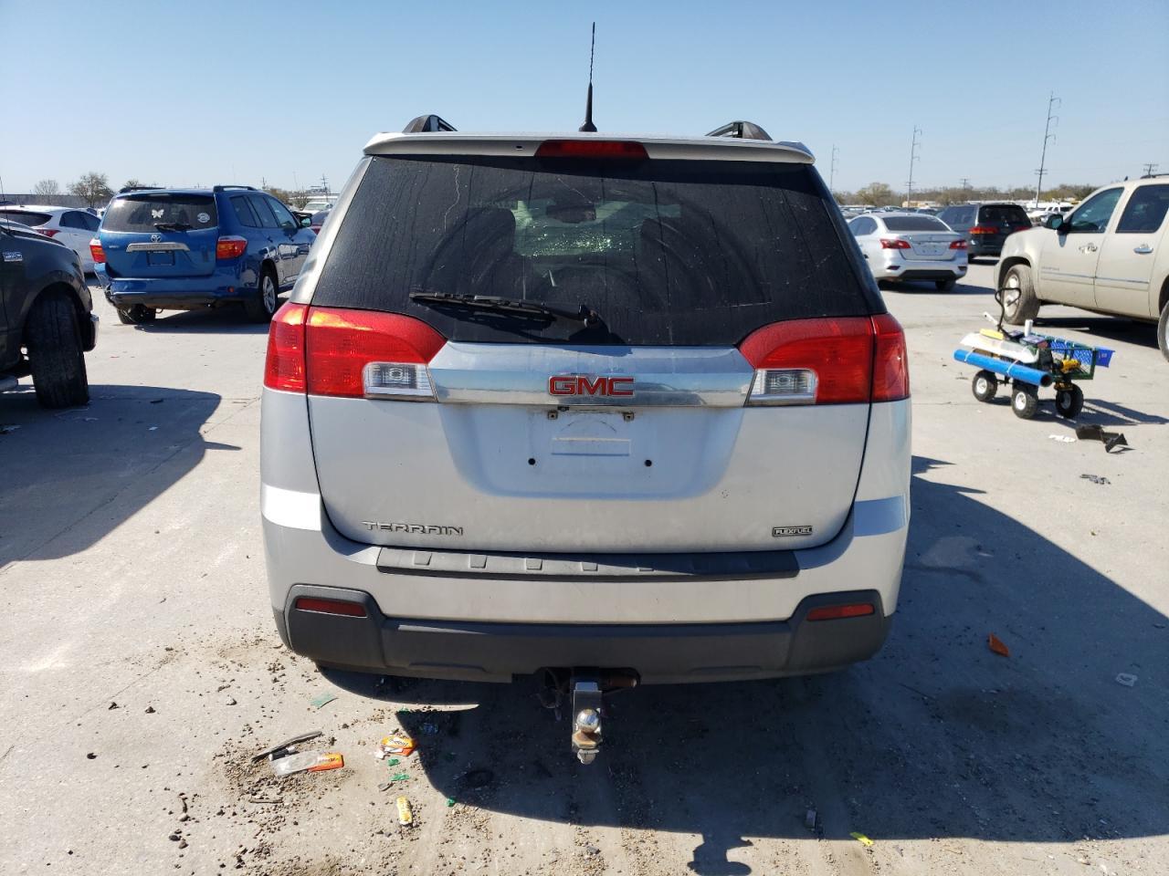 2012 GMC TERRAIN SL - Image 6