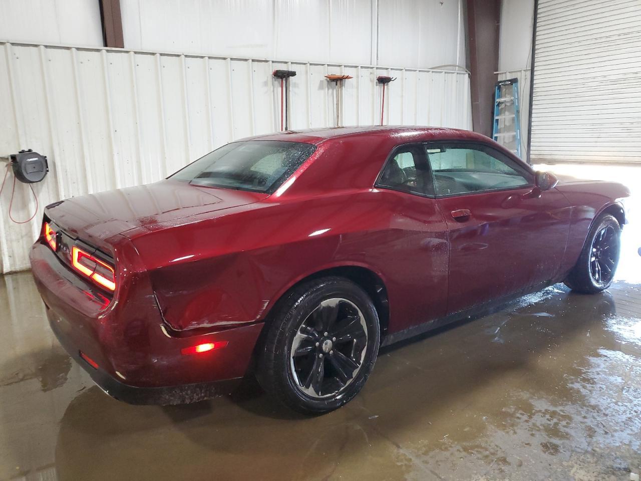 2017 DODGE CHALLENGER - Фото 3