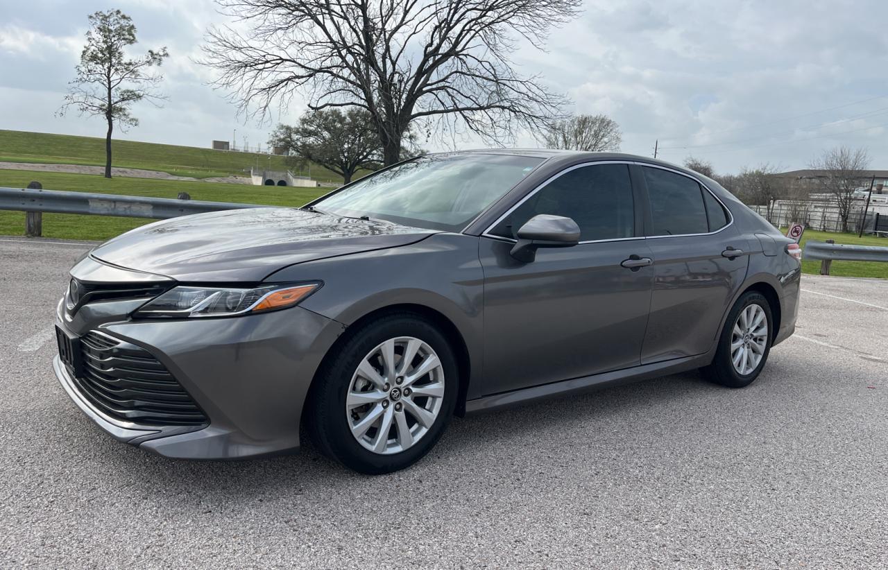 2020 TOYOTA CAMRY LE - Фото 2