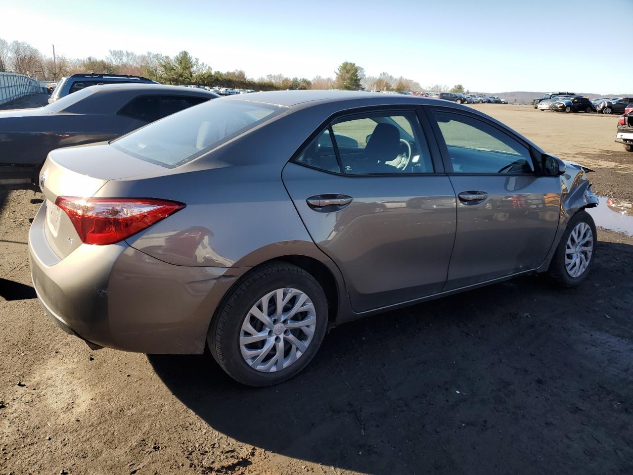2018 TOYOTA COROLLA L - Image 3