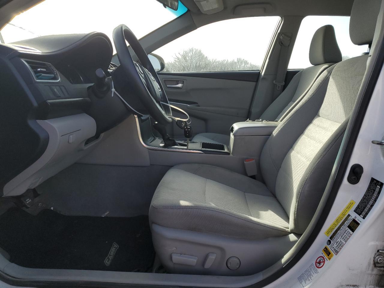 2016 TOYOTA CAMRY LE - Image 7