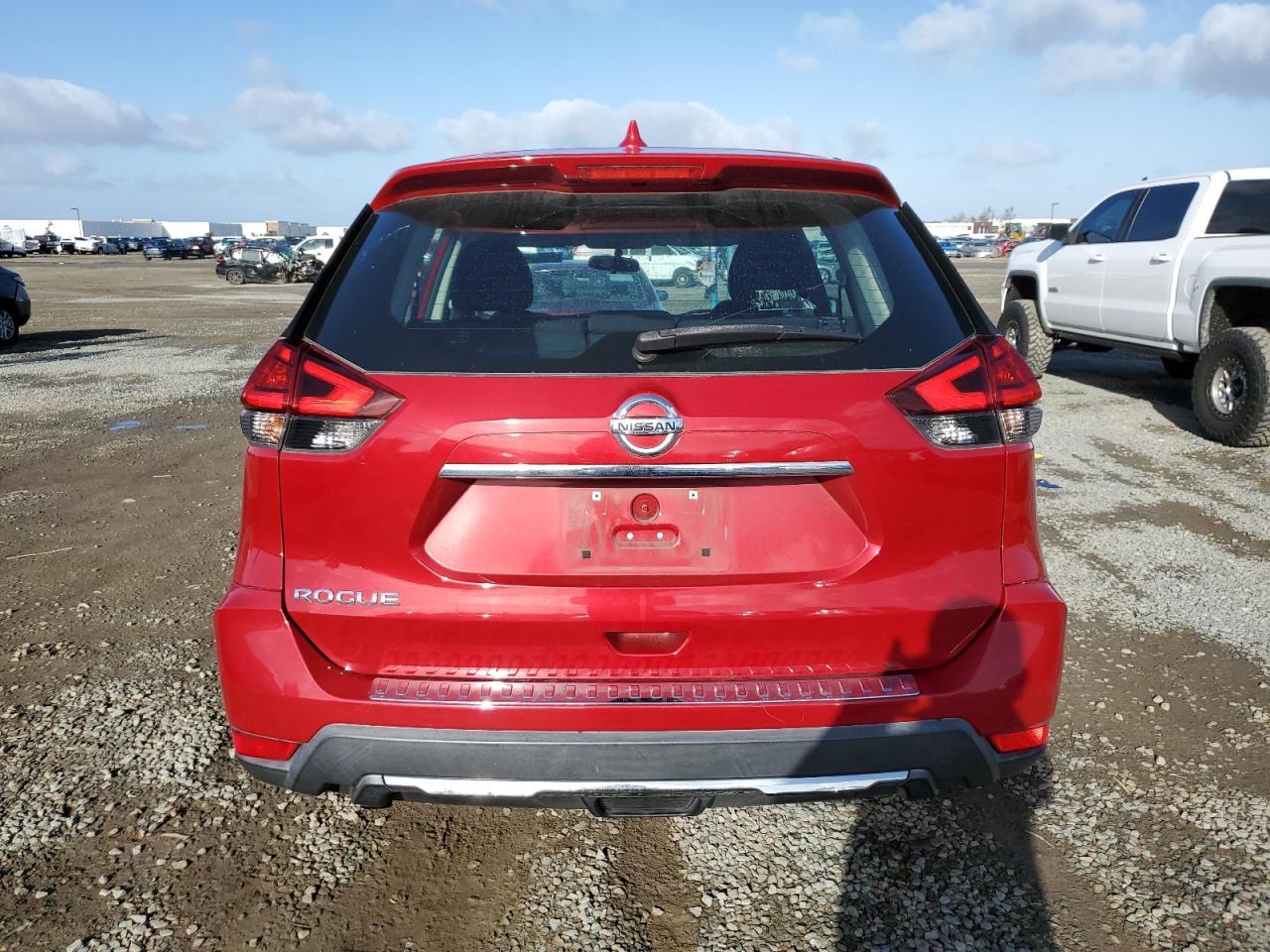 2017 NISSAN ROGUE S - Image 6