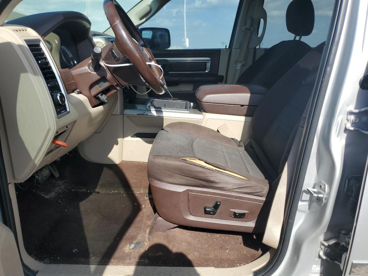 2015 RAM 1500 SLT - Image 7